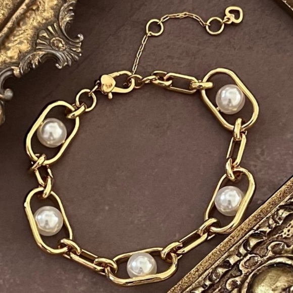 KATE SPADE • Gold Glamorous Strands Pearl Bracelet - Picture 6 of 6